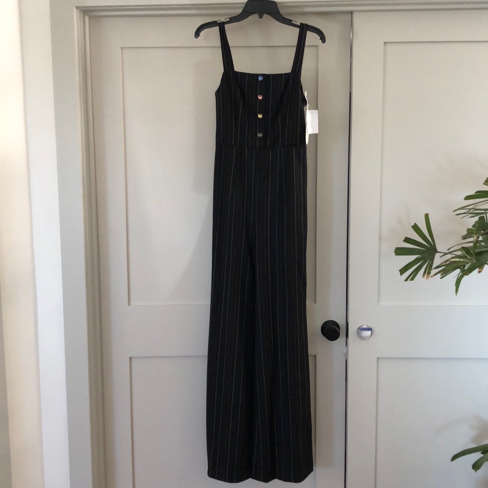 gorgeous flirty jumpsuit!